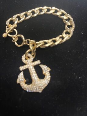 Gold-Tone Charm Bracelet Like New
